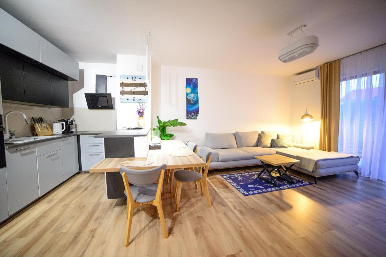 Apartamenty Via Marina Wrocław Eksteriør bilde